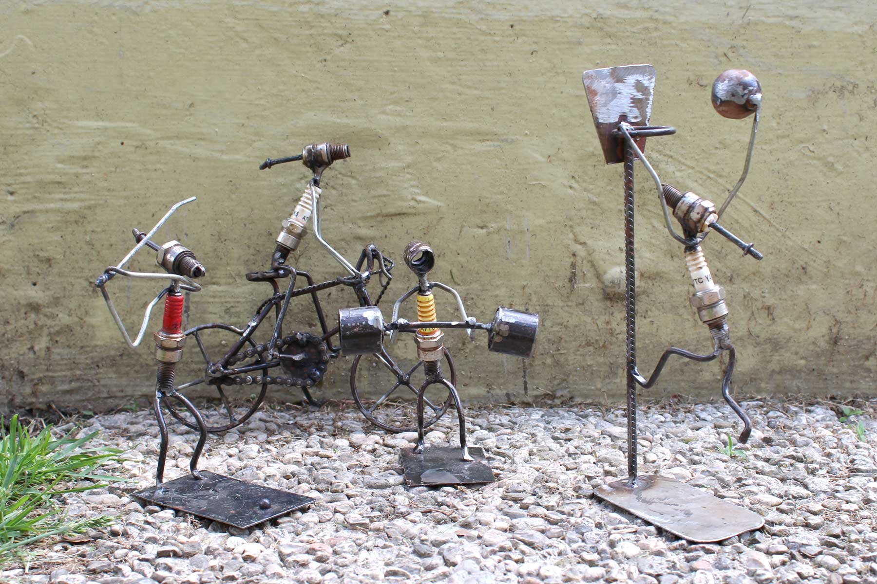 Moogoo Figur aus Zündkerzen bei Chic Ethic in Graz