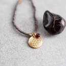 Perlenkette Truly mit Granat und Lebensblumen-Anh&auml;nger